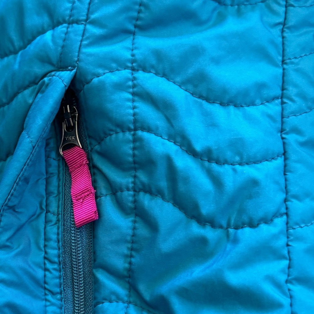 The North Face Women’s Bombay Jacket - Picture 8 of 10